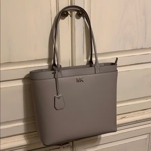 michael kors maddie large crossgrain leather tote